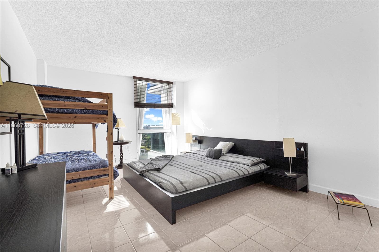 2204 photo 21
