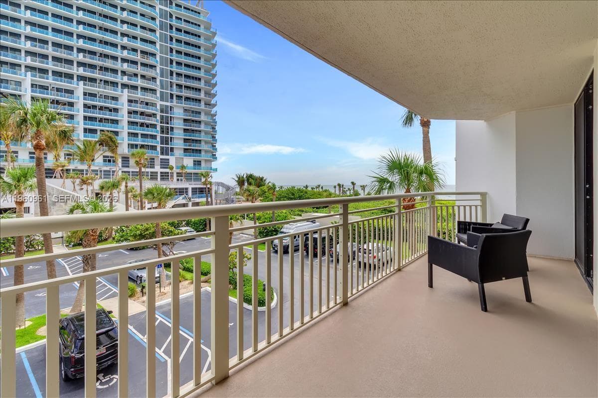 3000 N Ocean Dr 3B photo 23