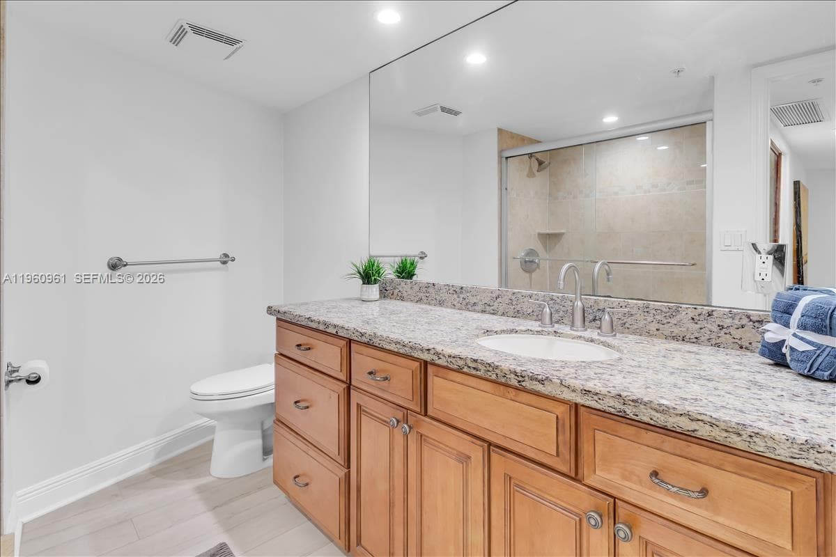 3000 N Ocean Dr 3B photo 7