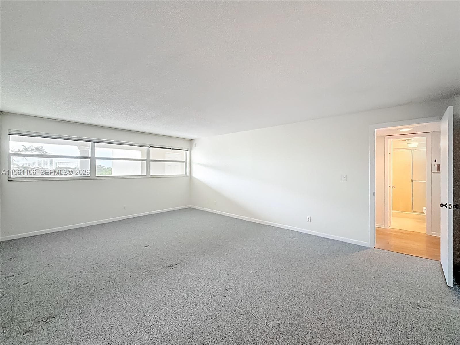 1710 S Ocean Ln 404 photo 23