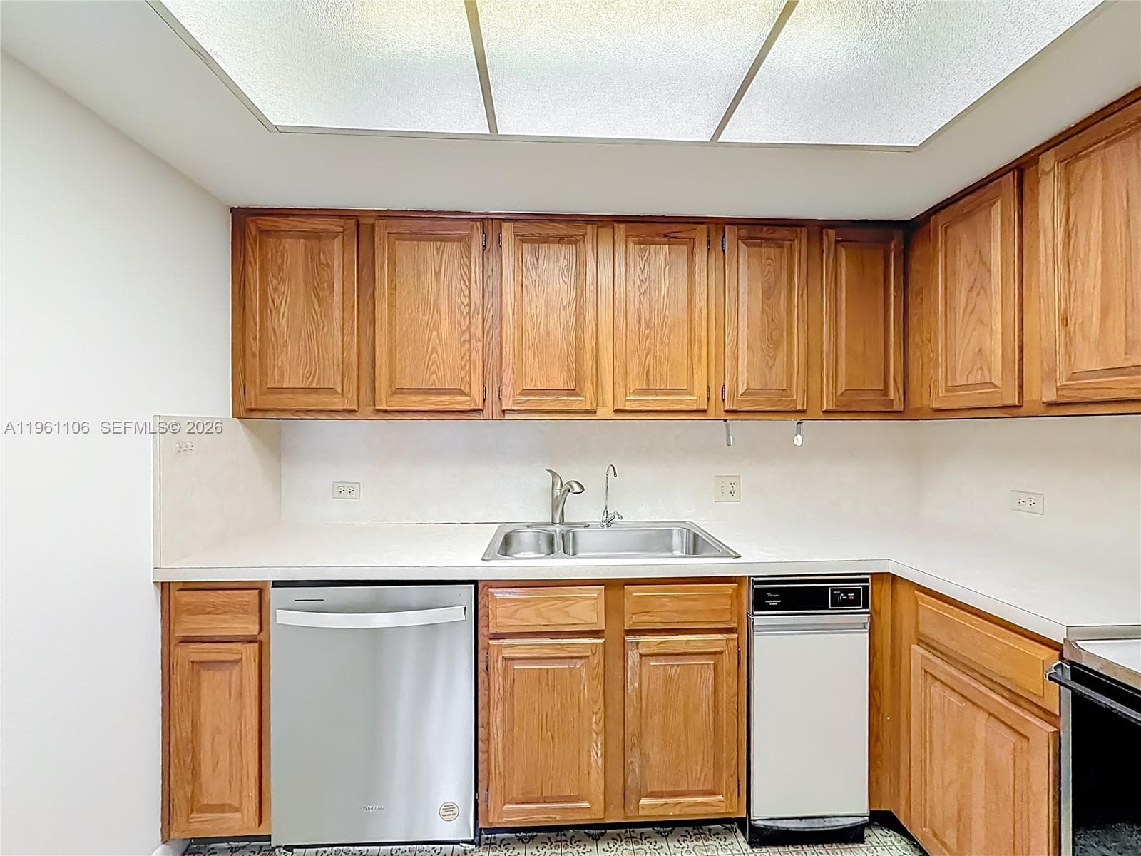 1710 S Ocean Ln 404 photo 22