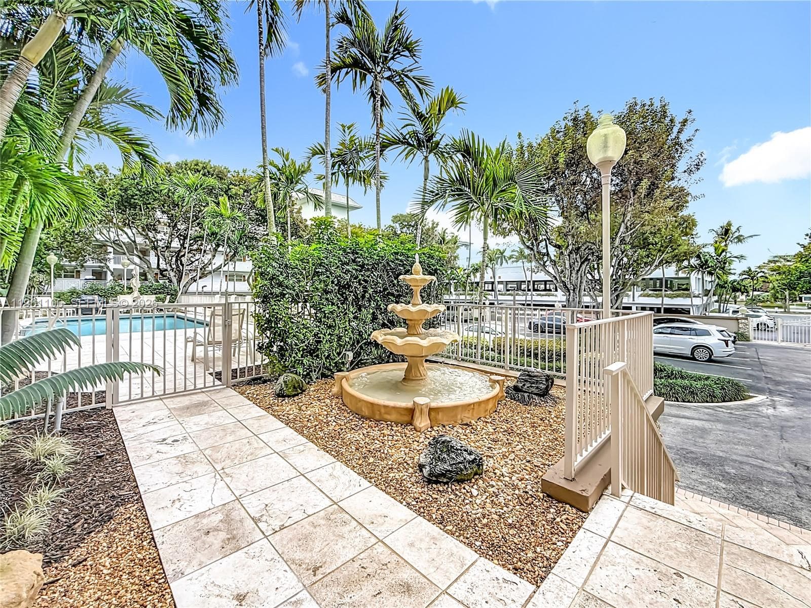 1710 S Ocean Ln 404 photo 5