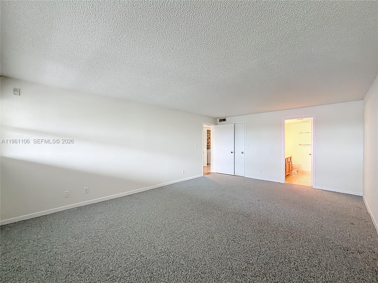 1710 S Ocean Ln 404 photo 24