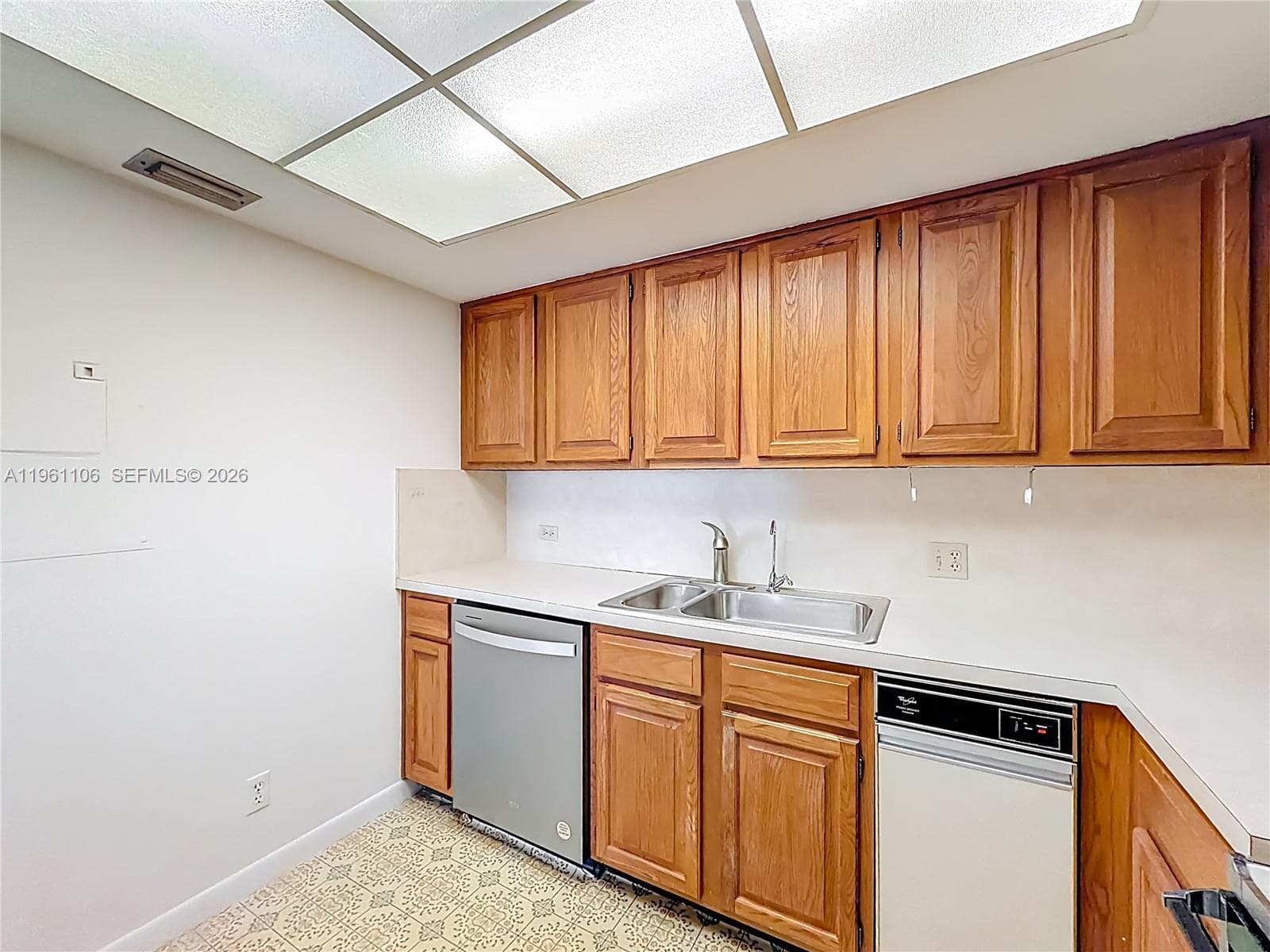 1710 S Ocean Ln 404 photo 21