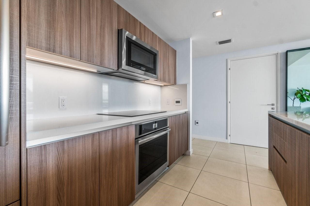 401 N Birch Road 1001 photo 13