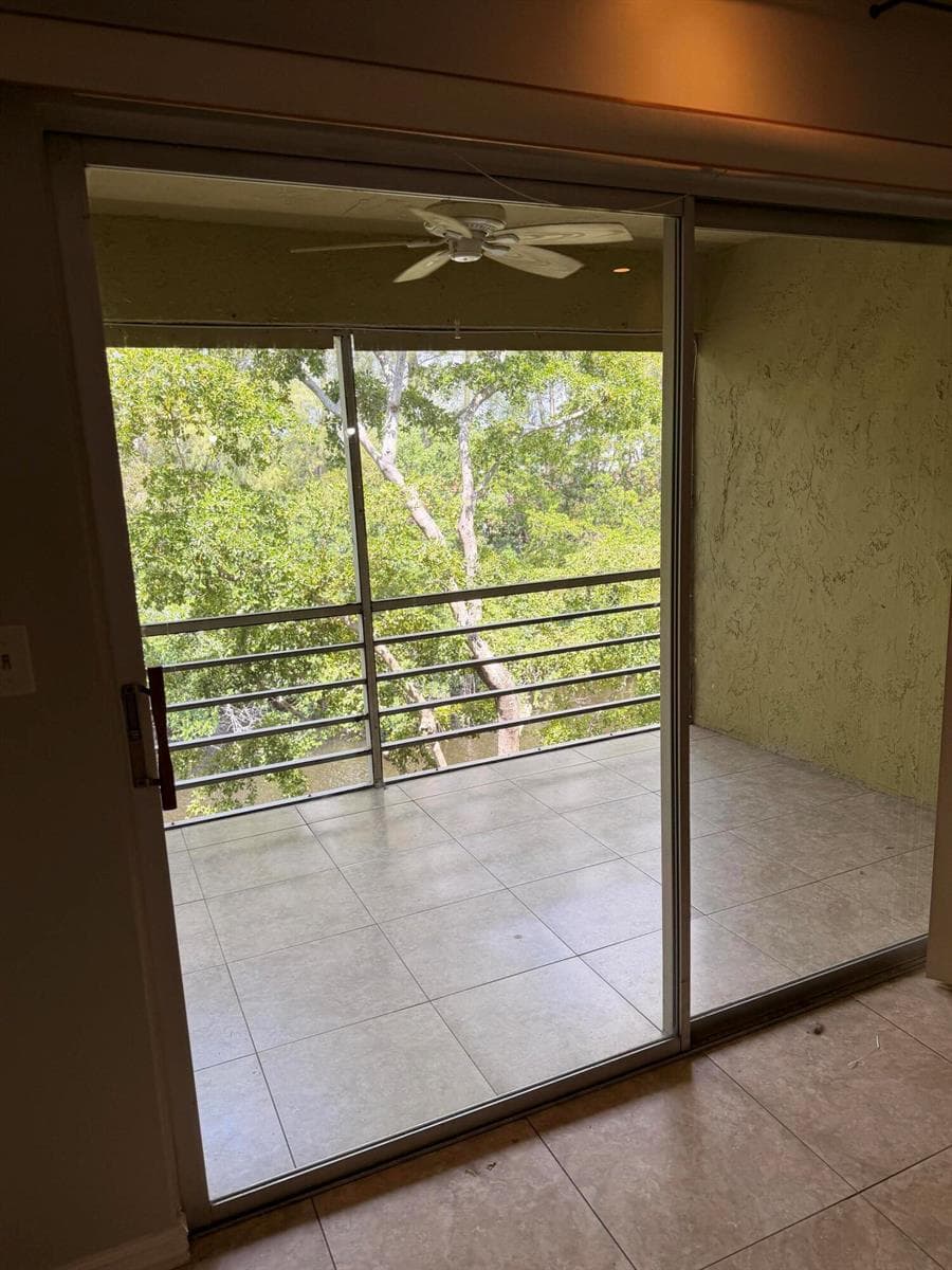 1400 NE 57th Street 302 photo 16