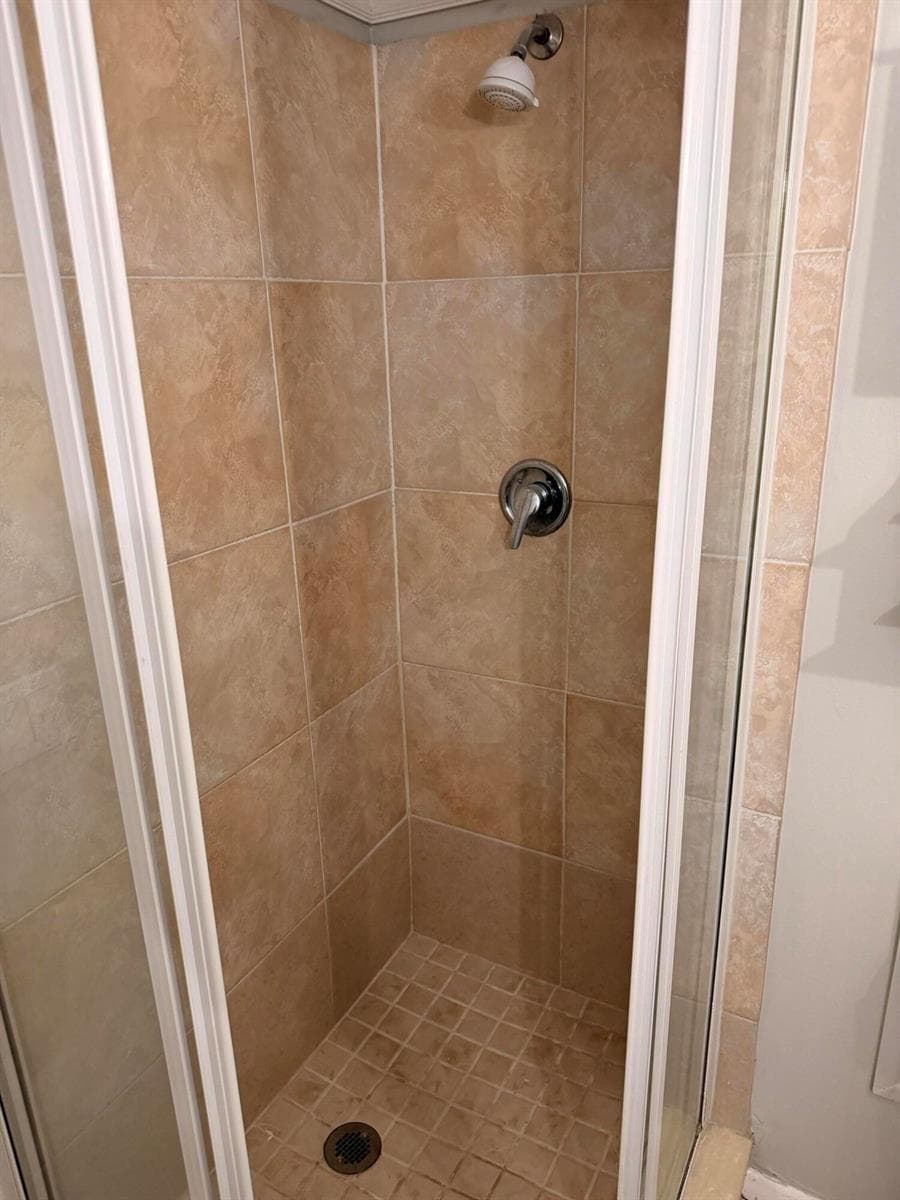 1400 NE 57th Street 302 photo 15