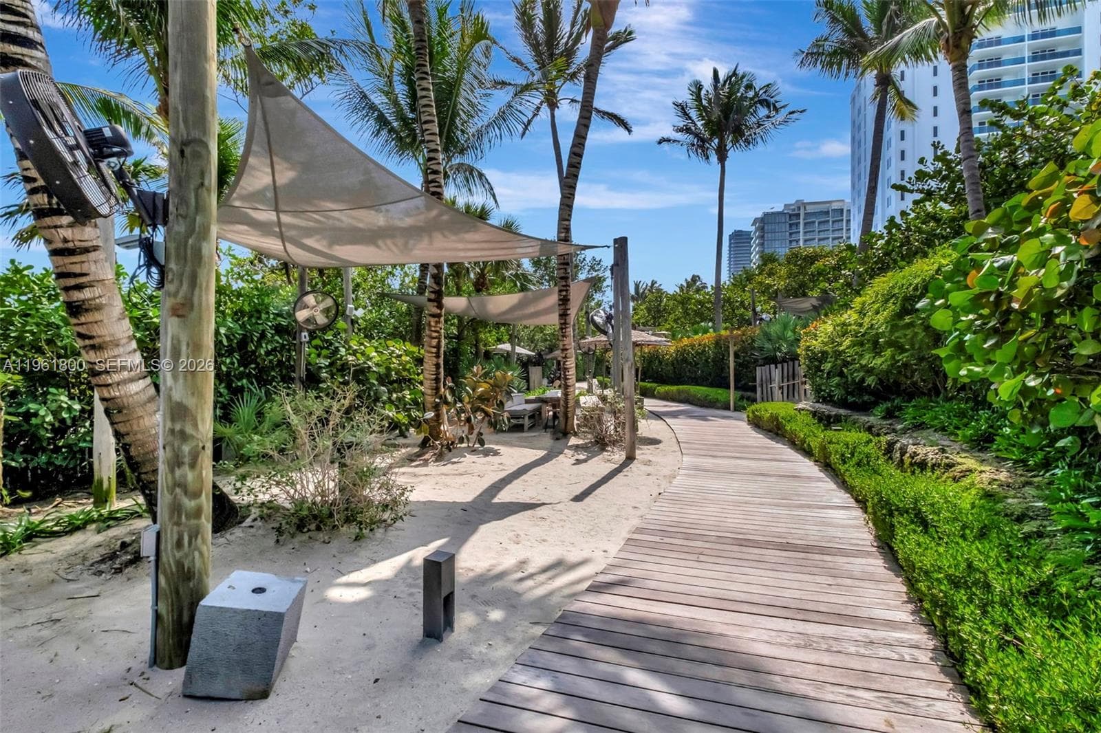 2301 Collins Ave 943 photo 16