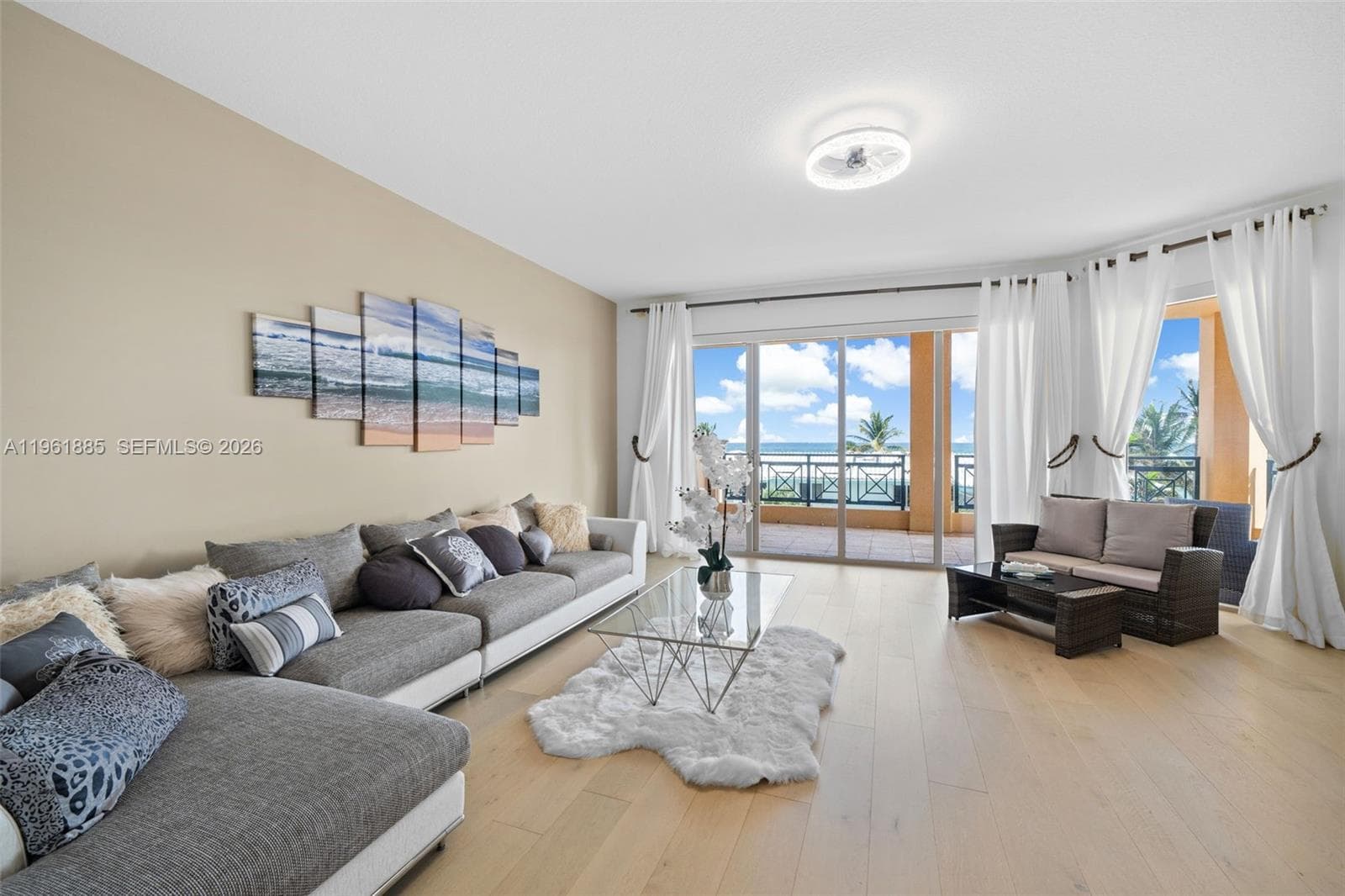 3415 N Ocean Dr 204 photo 4