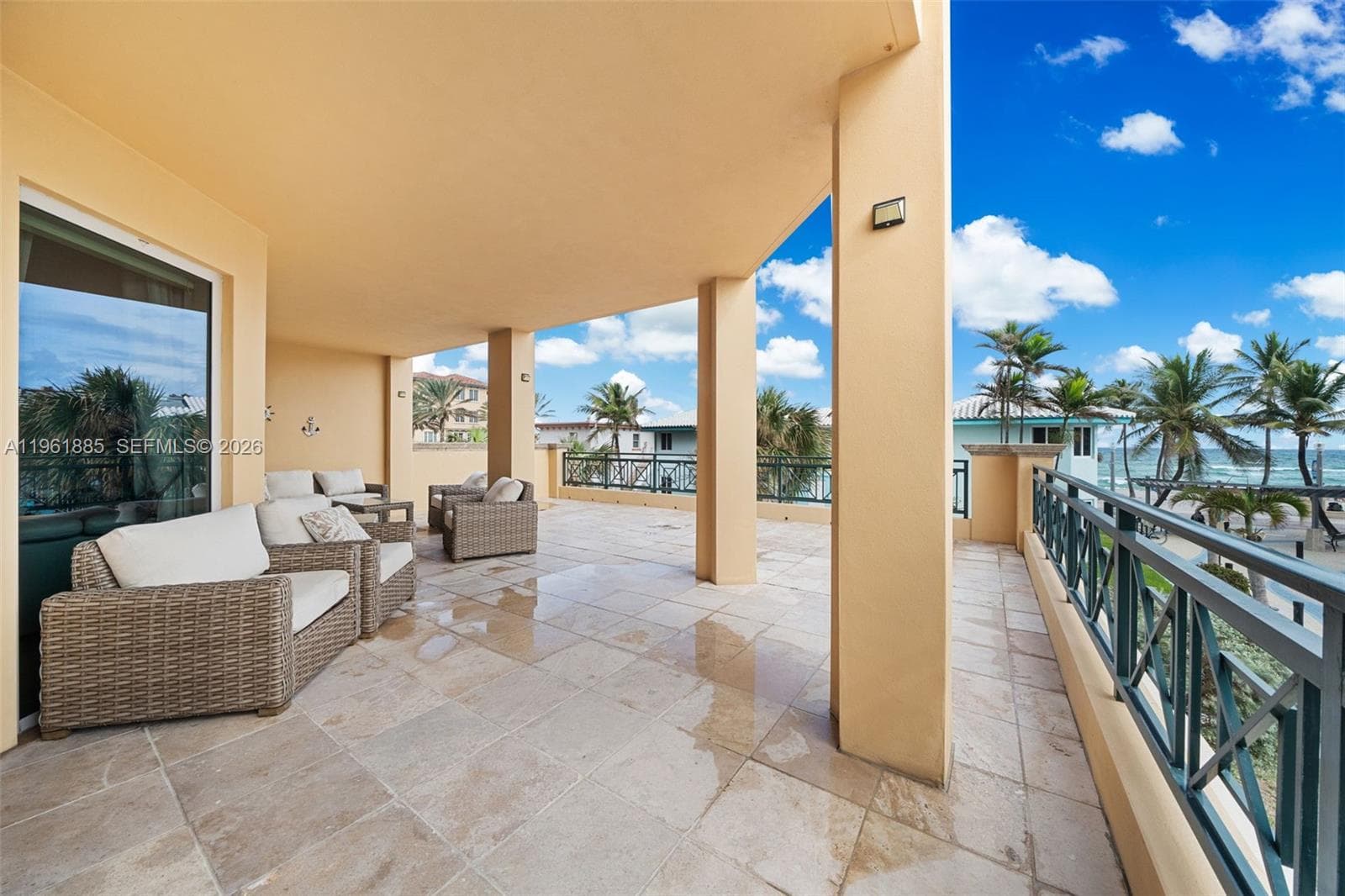 3415 N Ocean Dr 204 photo 8