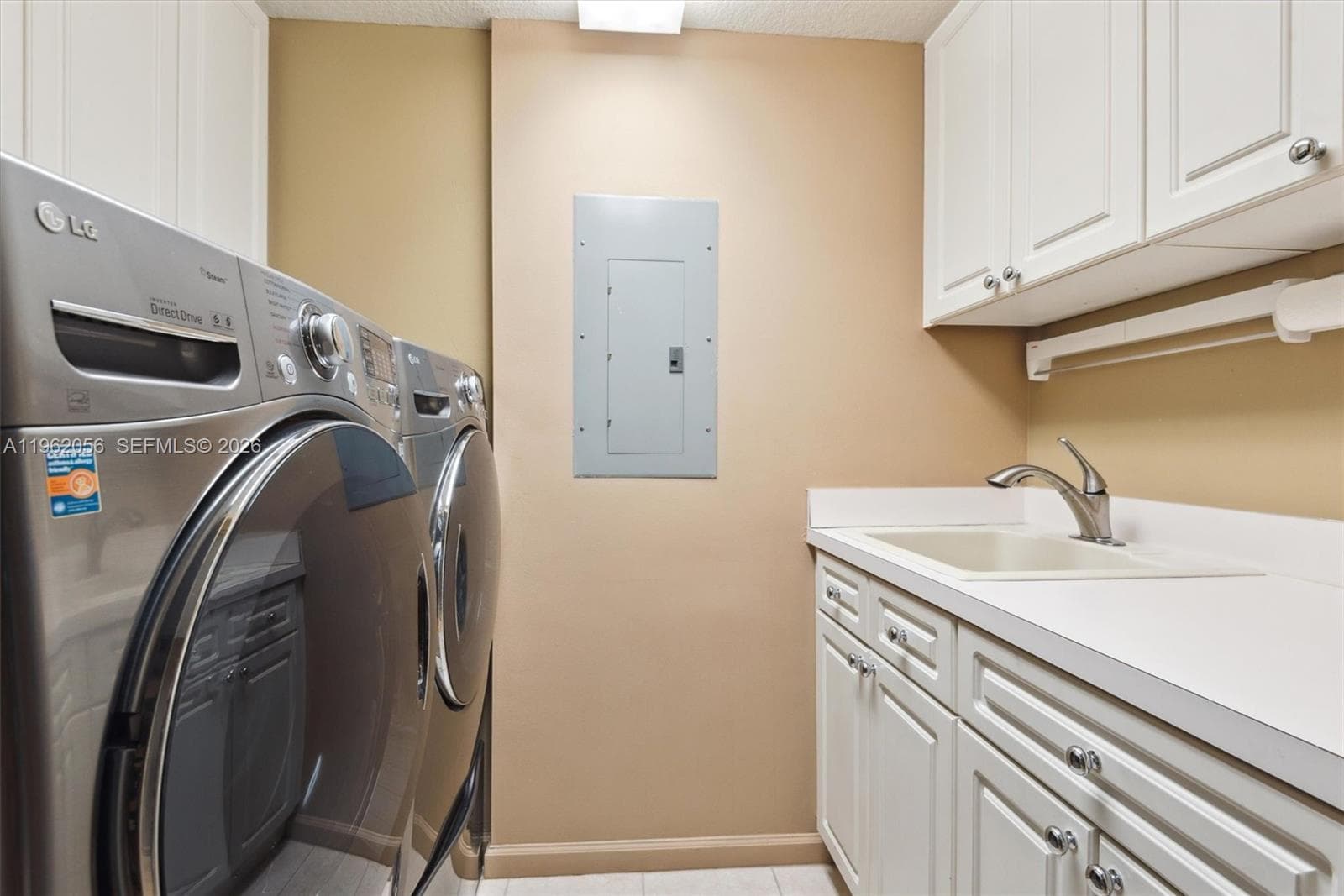 6051 N Ocean Dr 602 photo 15