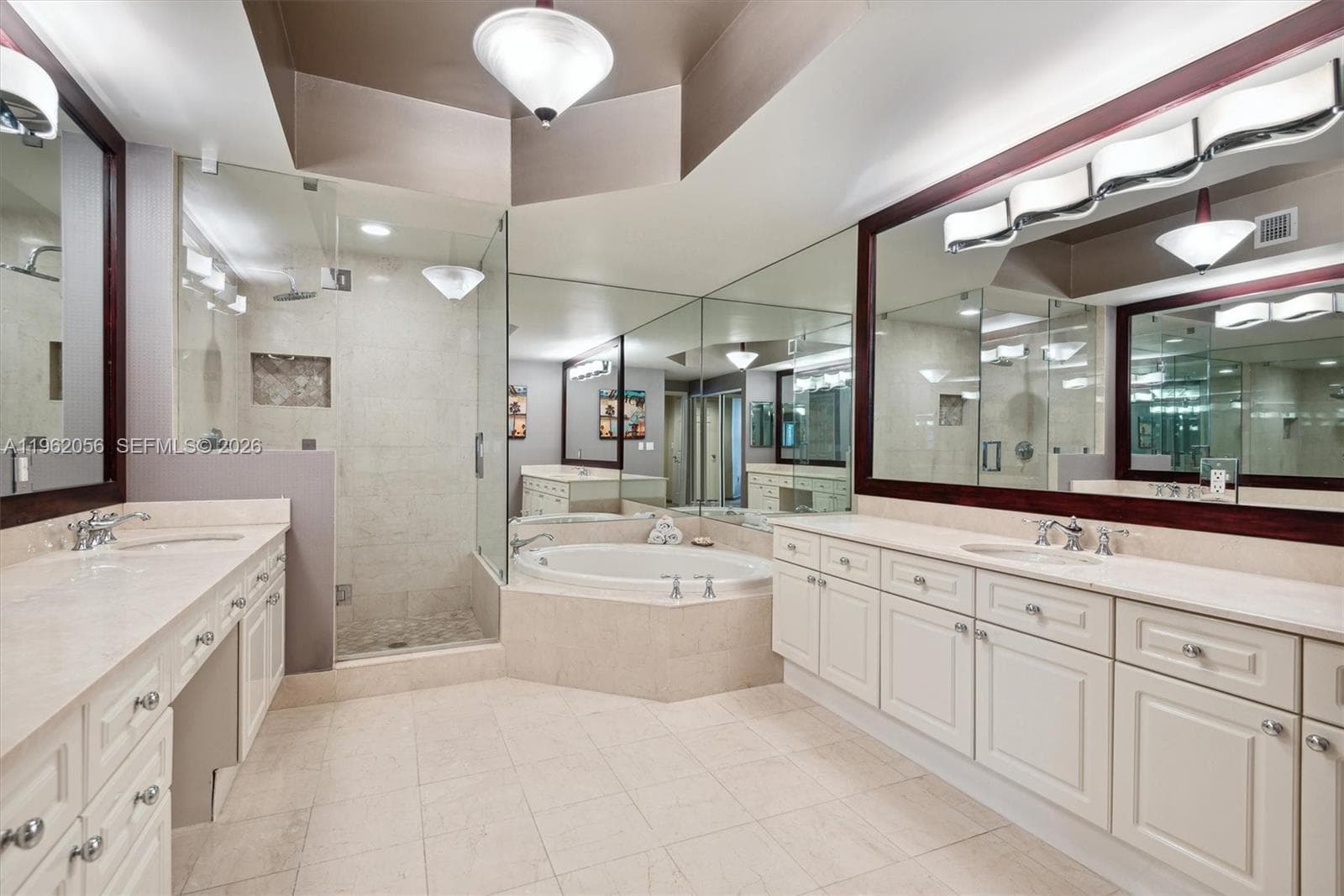 6051 N Ocean Dr 602 photo 11