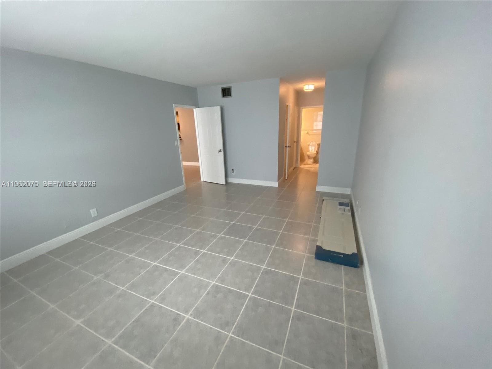 3725 S Ocean Dr 607 photo 6