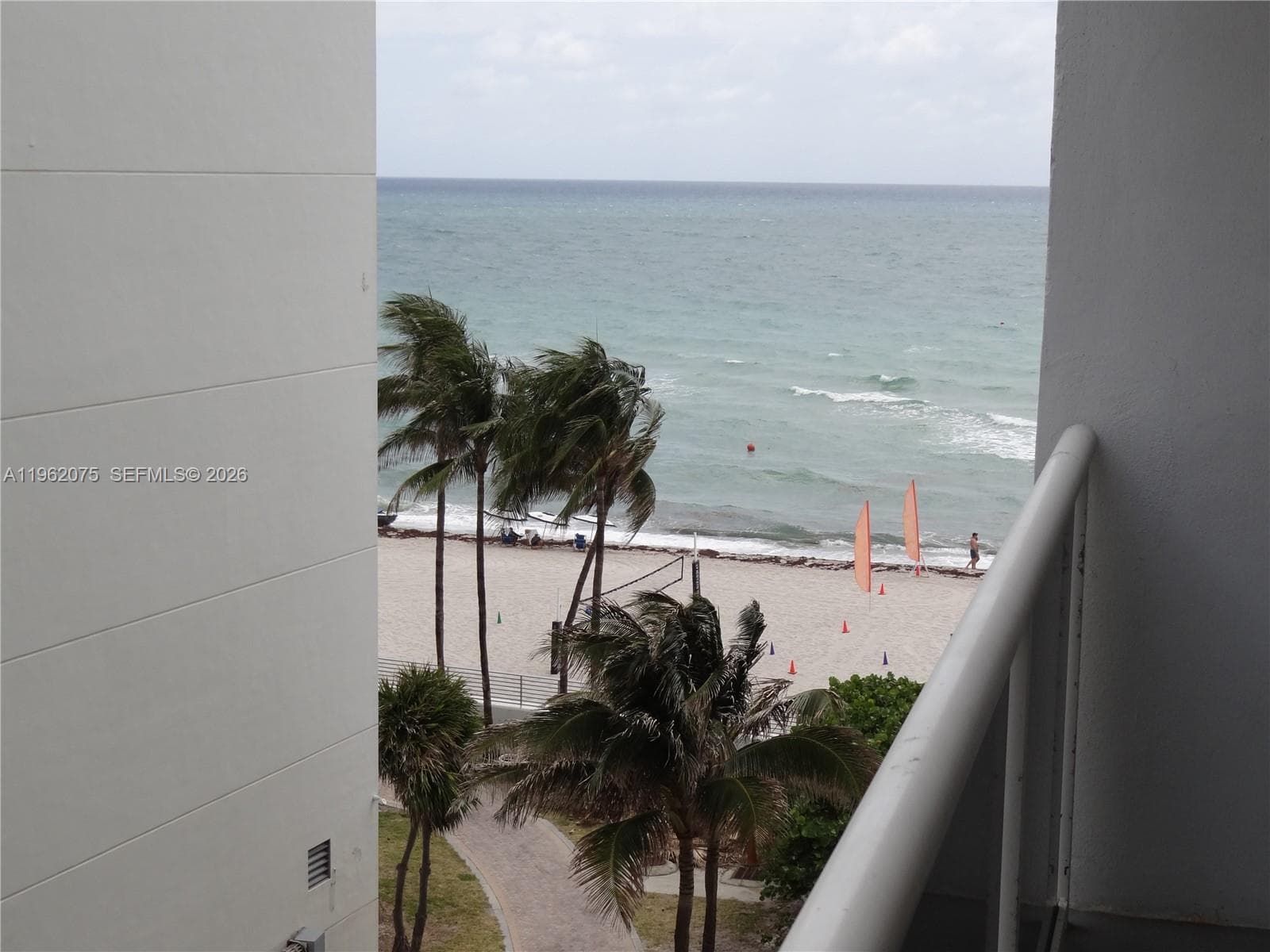 3725 S Ocean Dr 607 photo 16