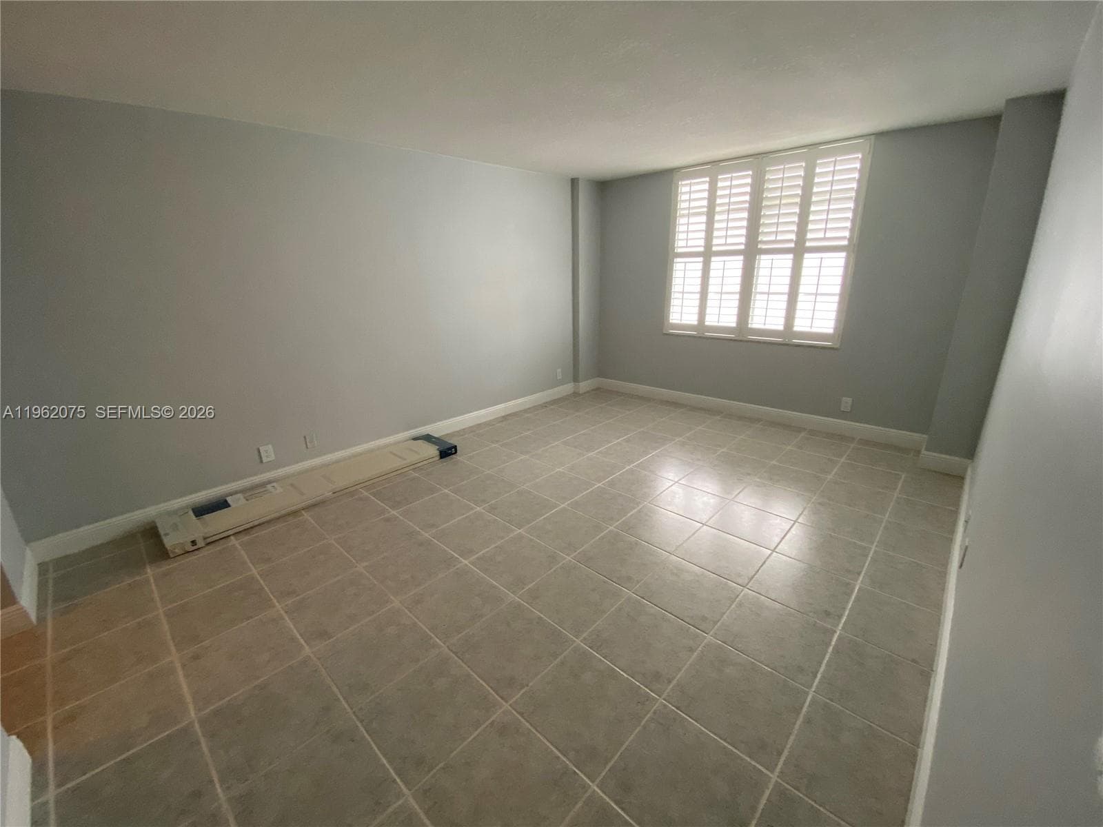 3725 S Ocean Dr 607 photo 5