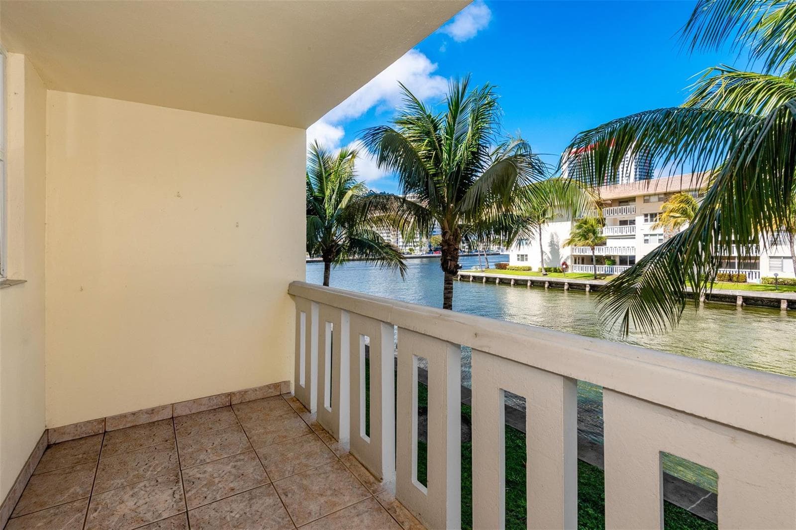 1891 S Ocean Drive 207 photo 5