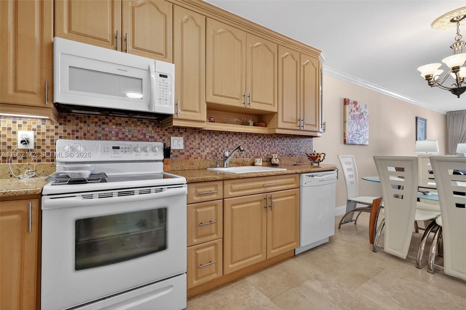 1849 S Ocean Dr 905 photo 17