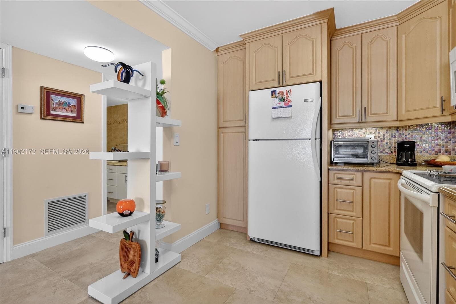 1849 S Ocean Dr 905 photo 14