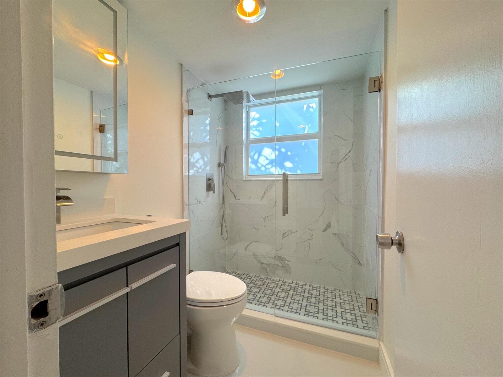 2815 NE 33rd Avenue 106 photo 14