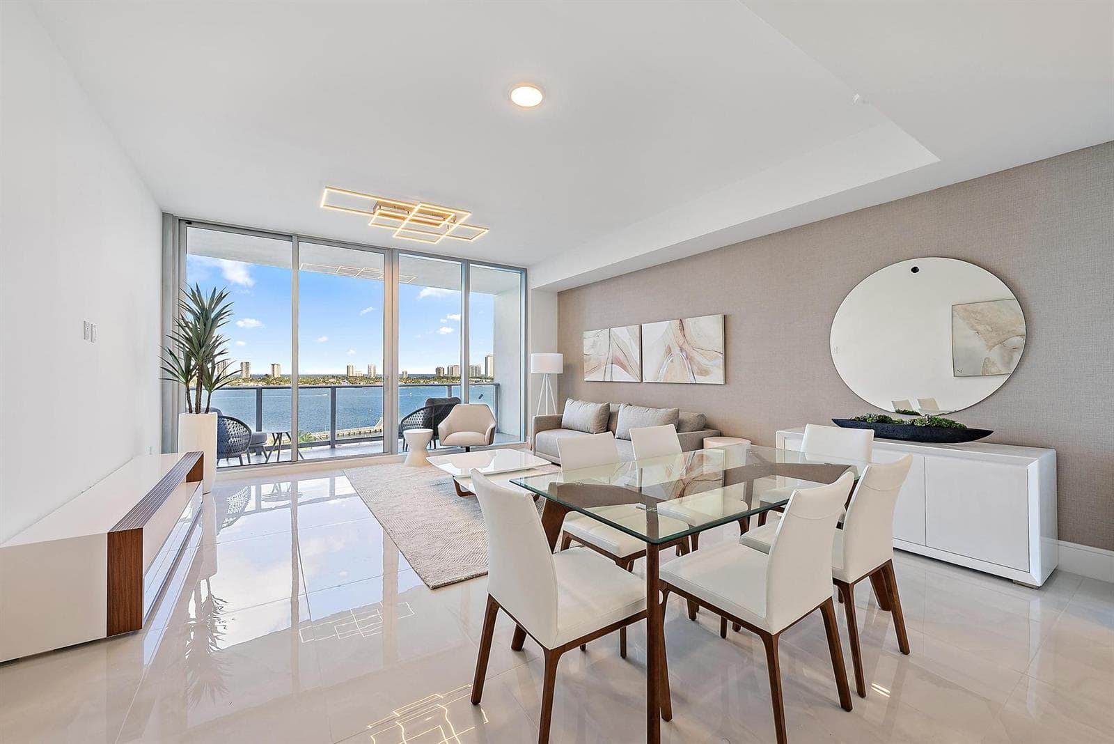 220 Lake Shore Drive 1008 photo 5