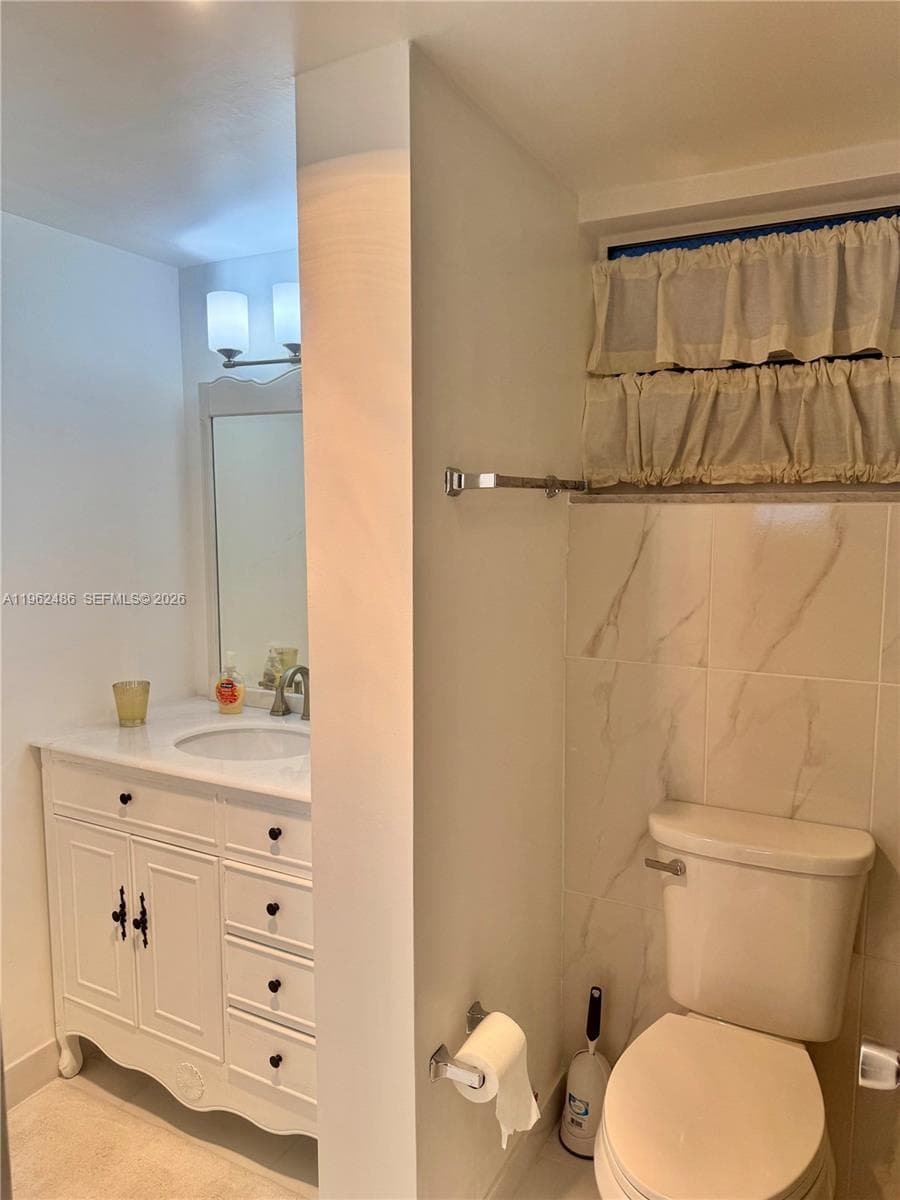 3750 NE 169 ST Apt.G.405 photo 16