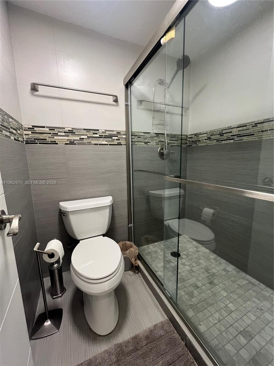 3505 S Ocean Dr 1510 photo 18