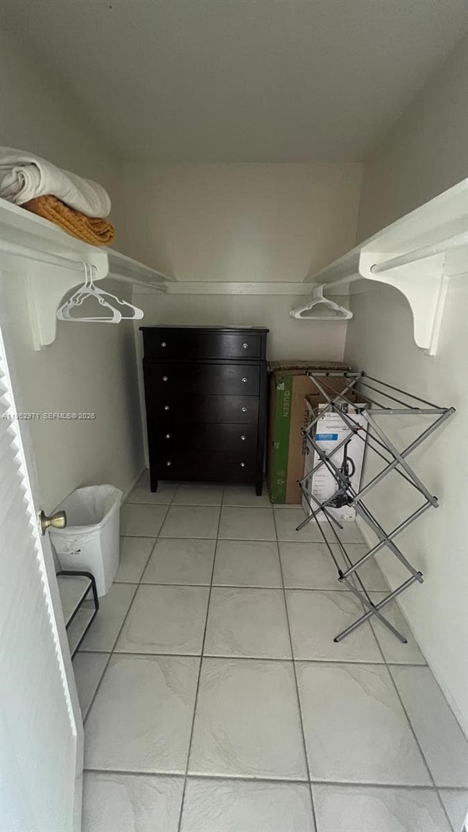1405 photo 16