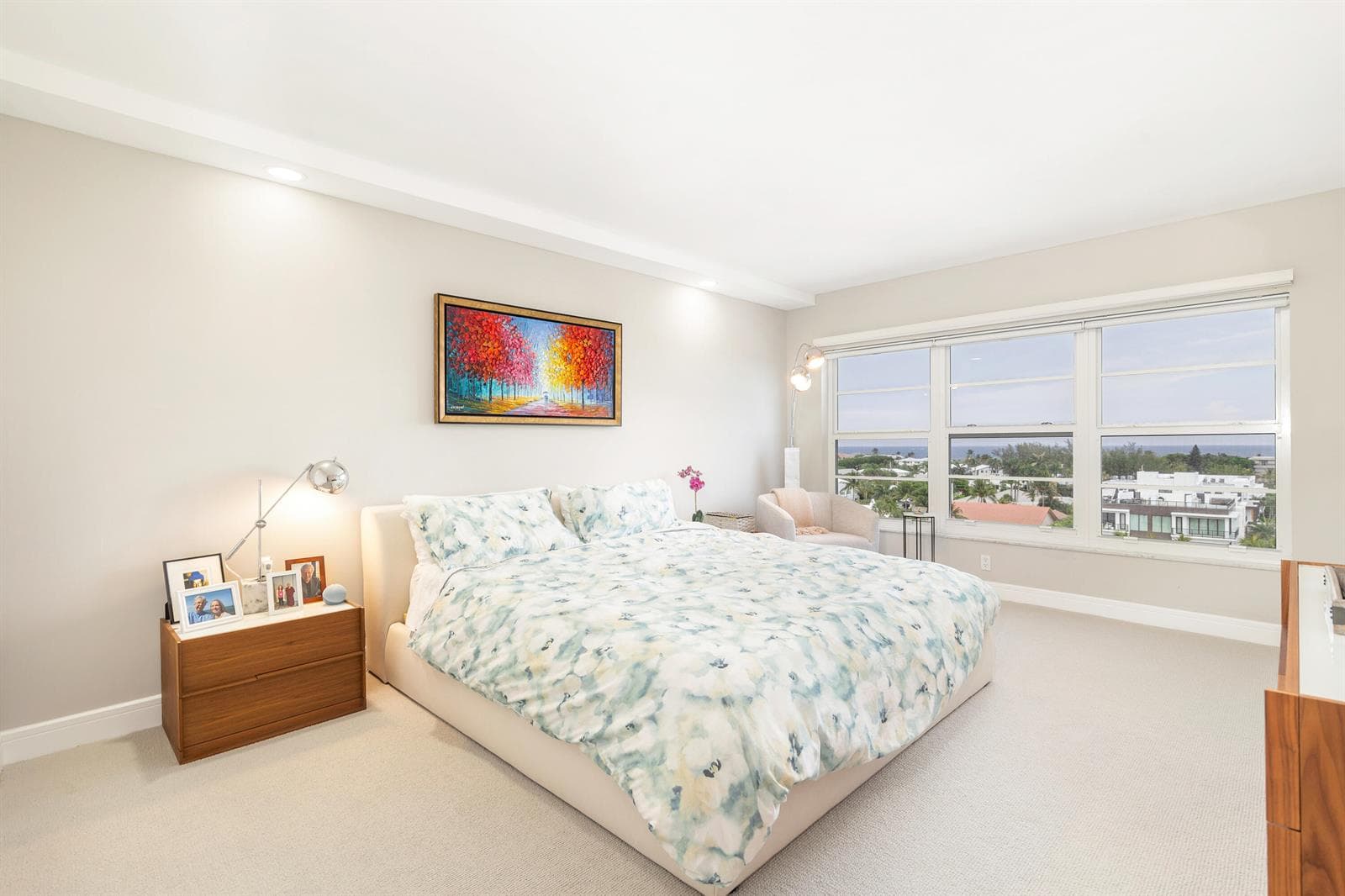 400 Seasage Drive 806 photo 11