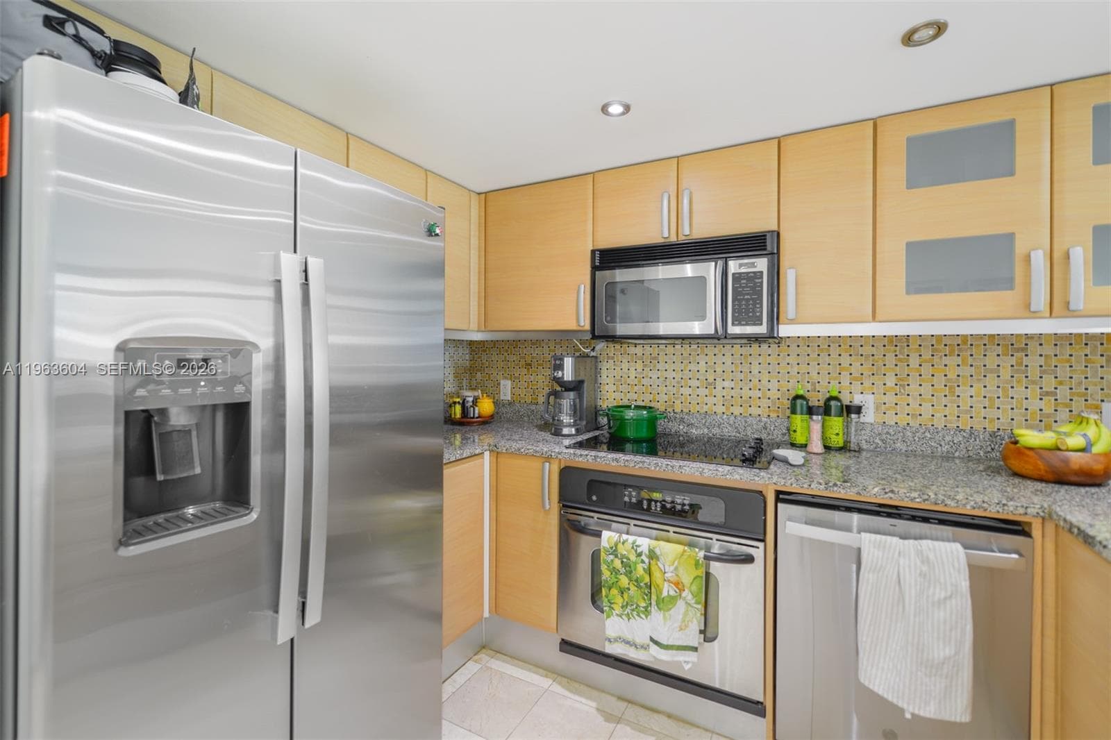 2101 Brickell Ave 2009 photo 9