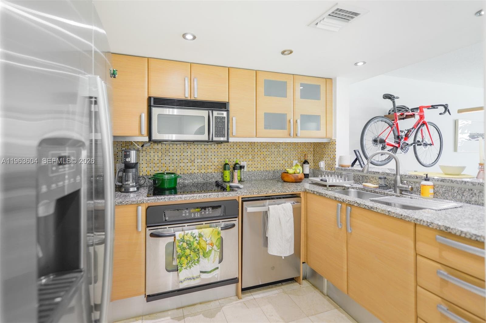 2101 Brickell Ave 2009 photo 8