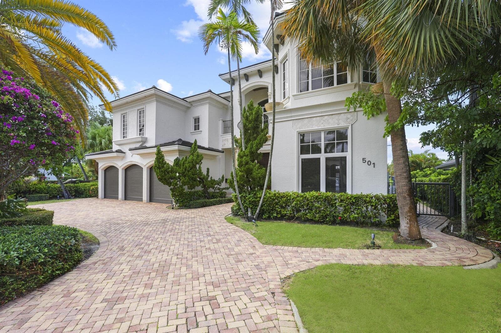 501 Golden Harbour Drive photo 2