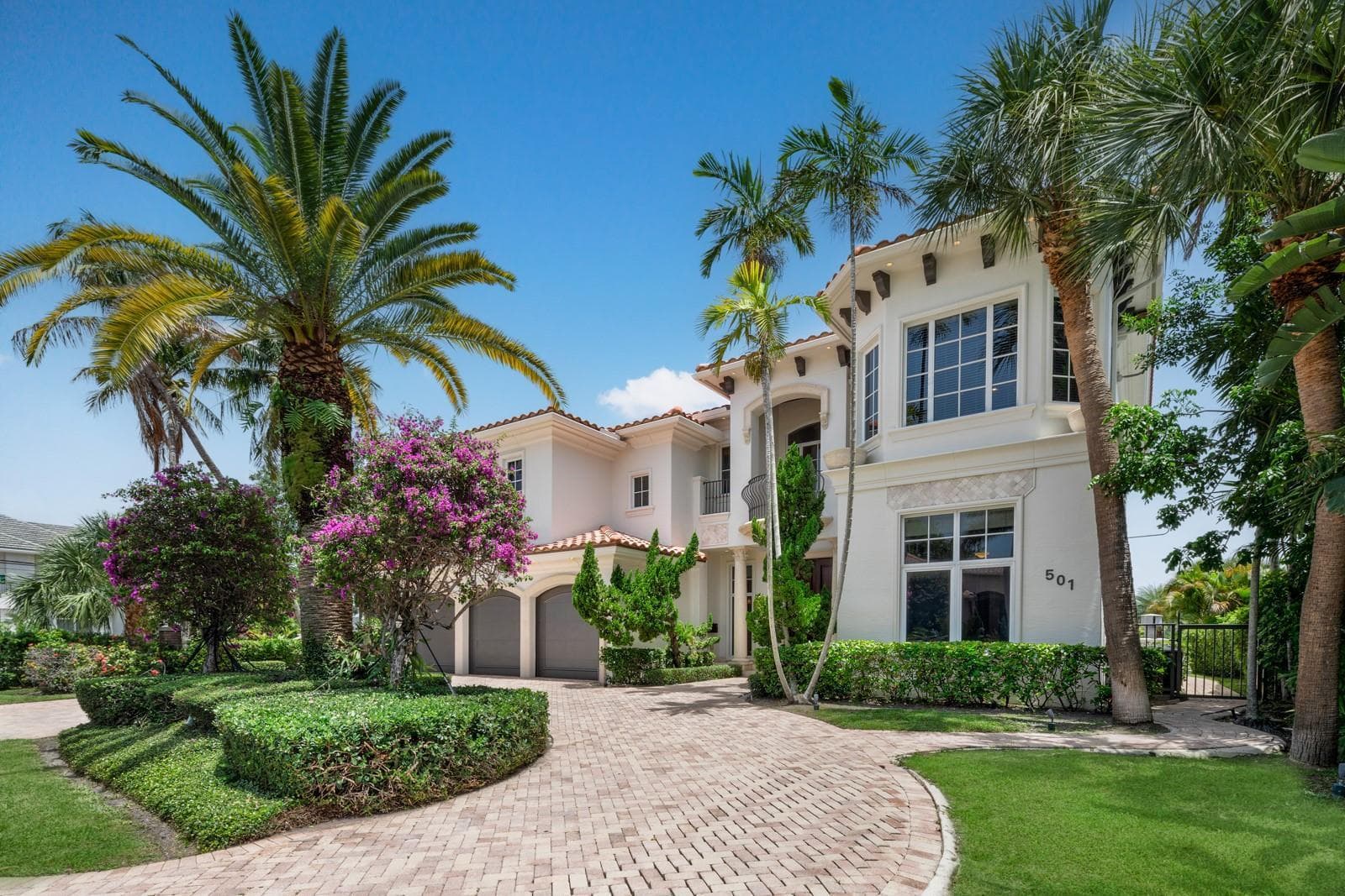501 Golden Harbour Drive photo 2