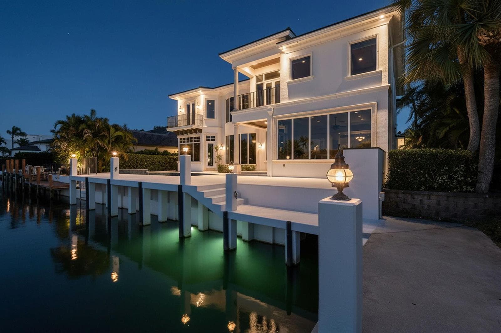 501 Golden Harbour Drive photo 1