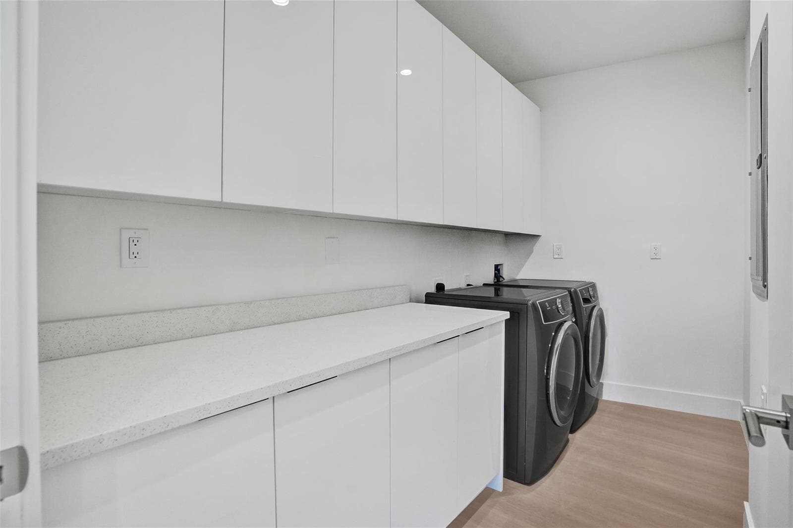 1133 NE 18th Court photo 25
