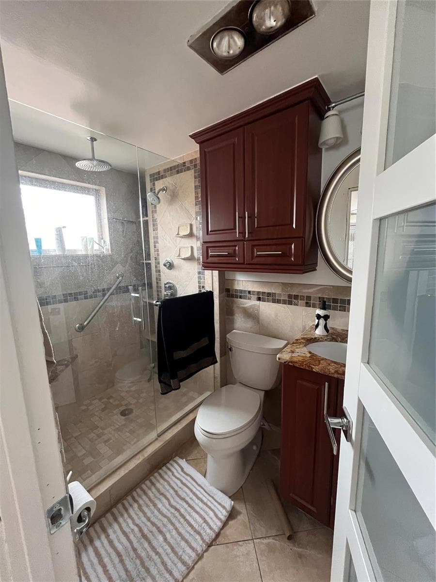 400 Golden Isles Drive 20 photo 9