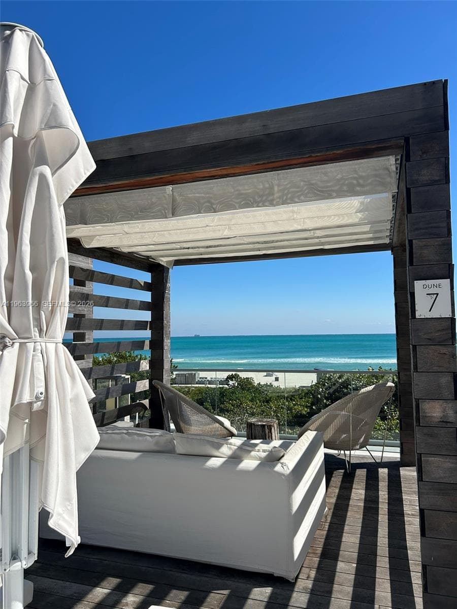 2301 Collins Ave 543 photo 13