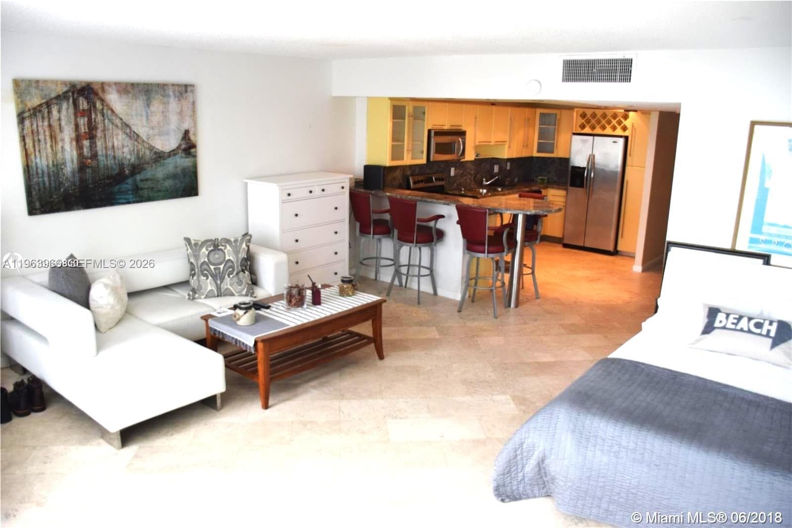 2301 Collins Ave 543 photo 17