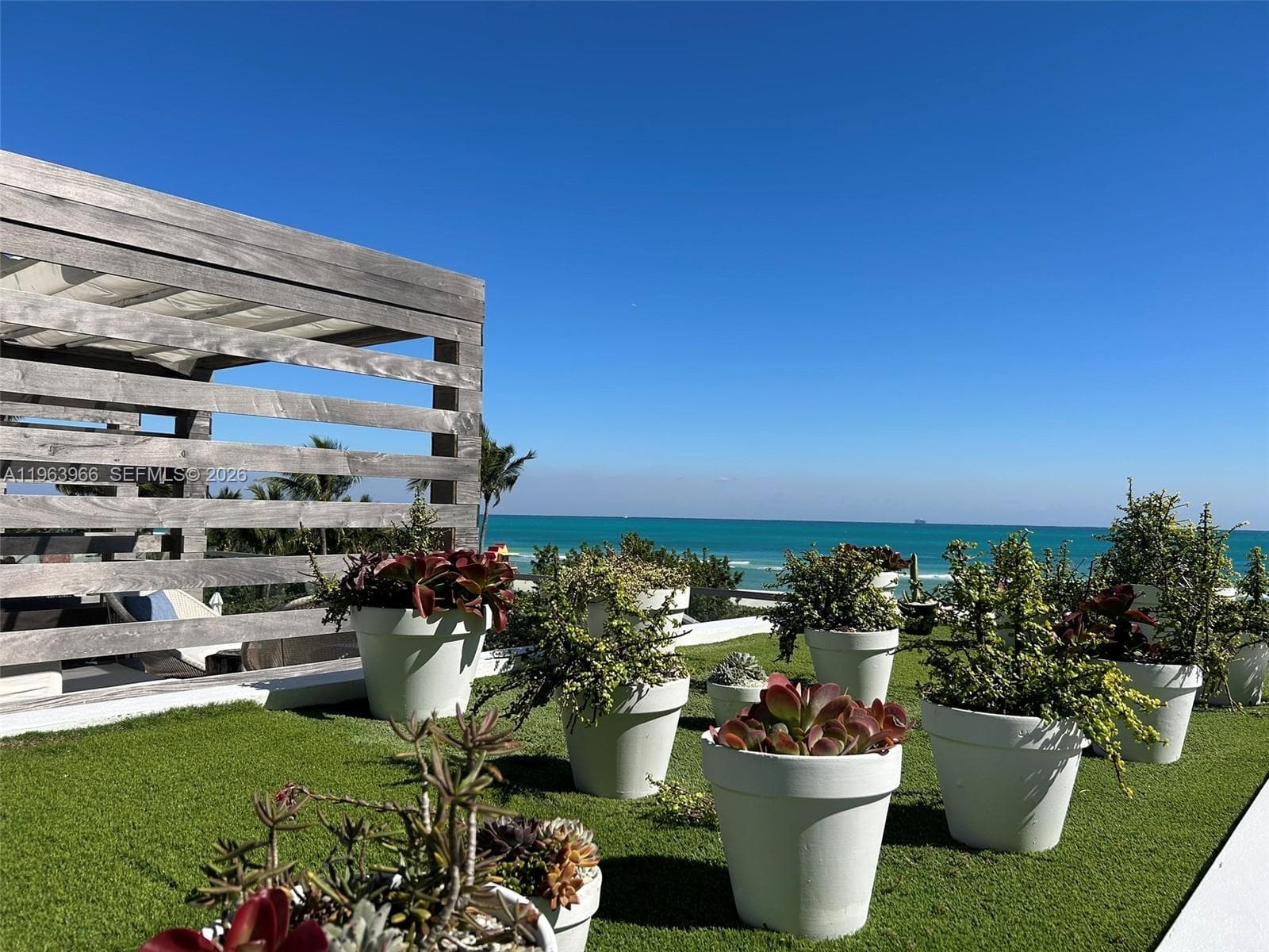 2301 Collins Ave 543 photo 5