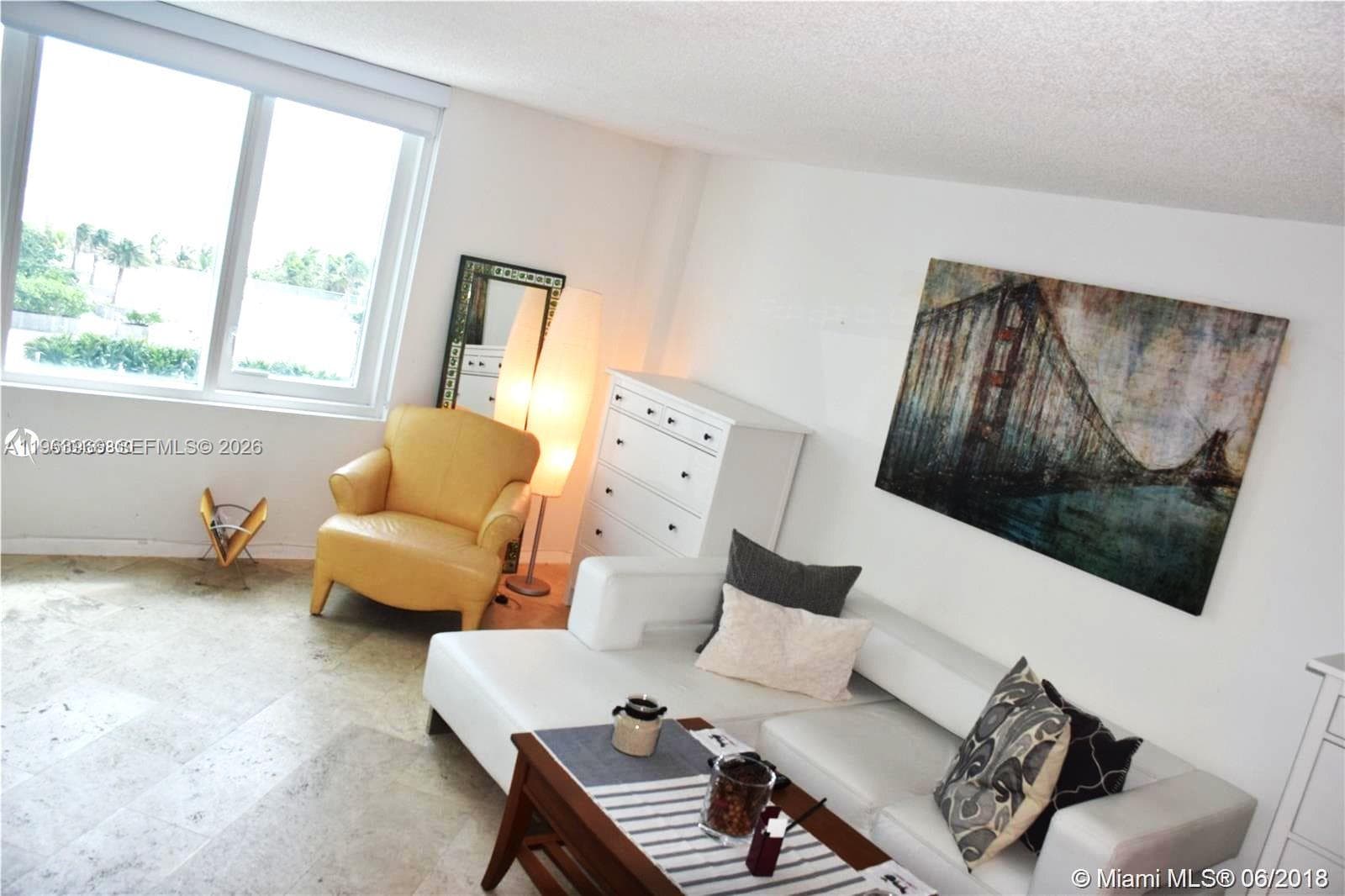 2301 Collins Ave 543 photo 8