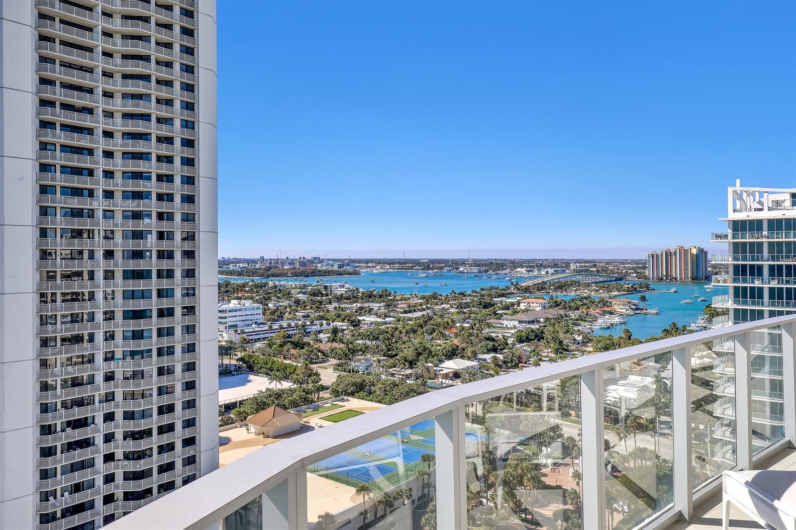 3100 N Ocean Dr 1805 photo 4