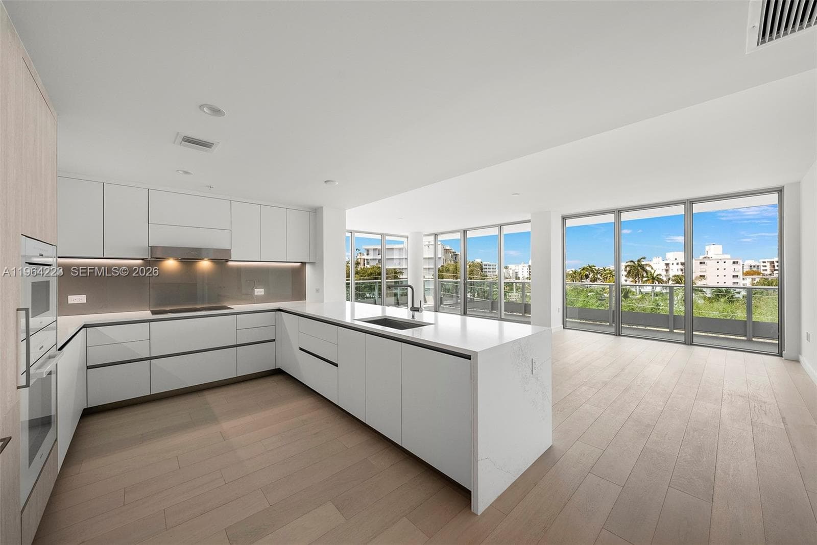 9201 E Bay Harbor Drive 502 photo 6