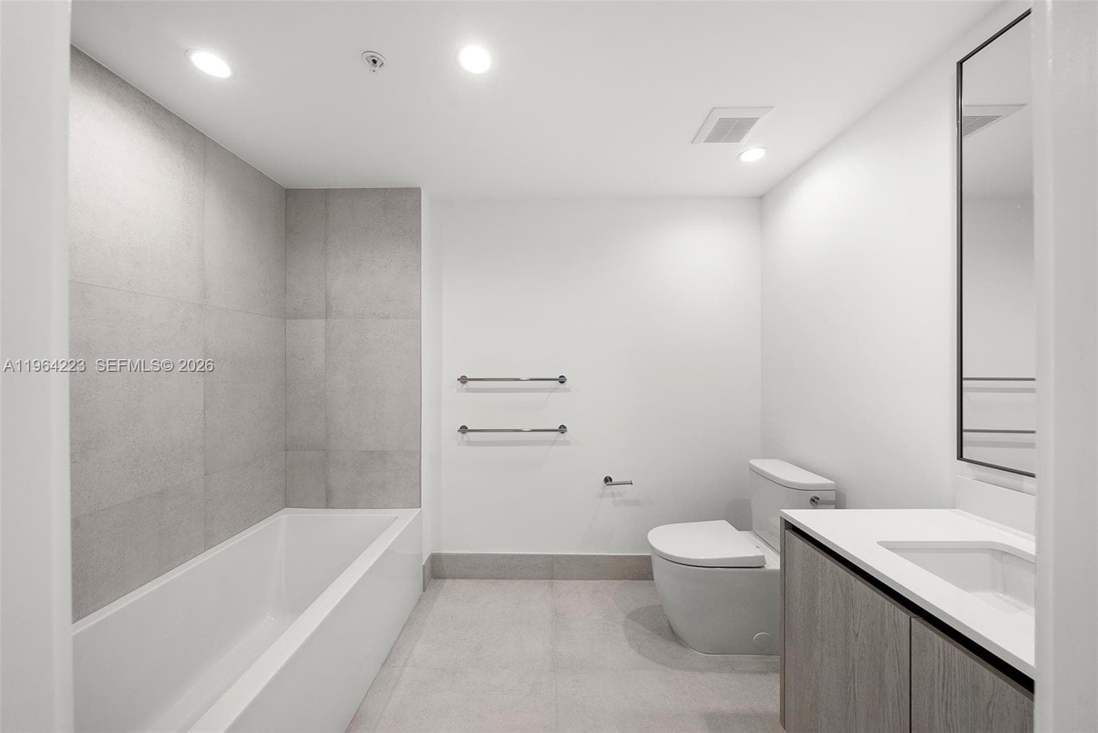 9201 E Bay Harbor Drive 502 photo 13