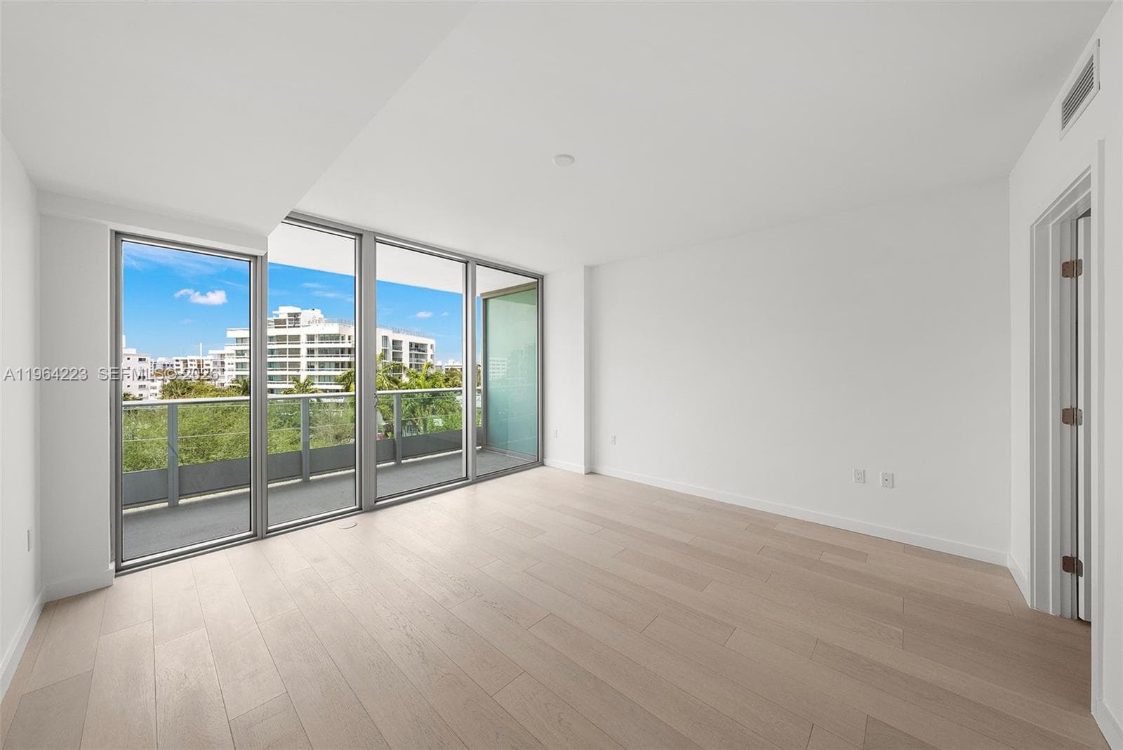 9201 E Bay Harbor Drive 502 photo 10