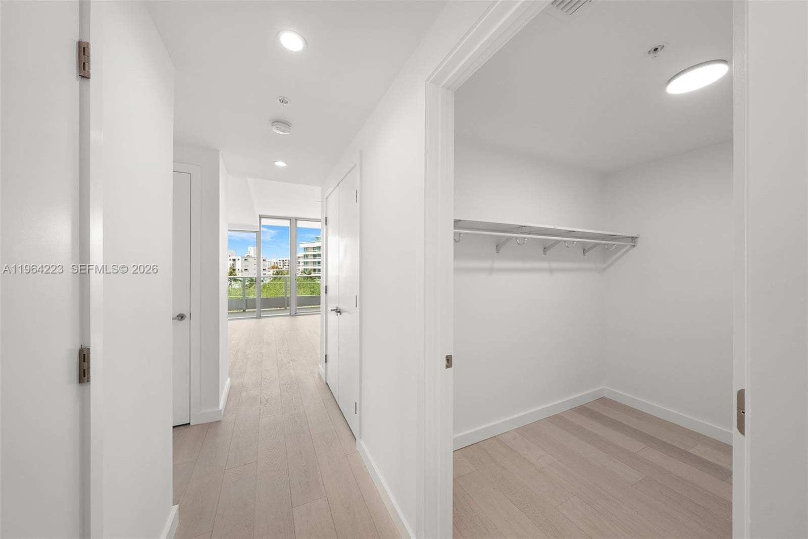 9201 E Bay Harbor Drive 502 photo 11