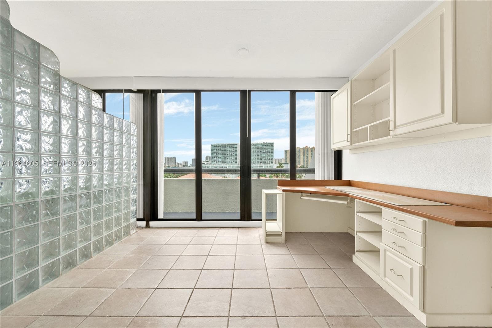 385 Poinciana Dr 1230 photo 17