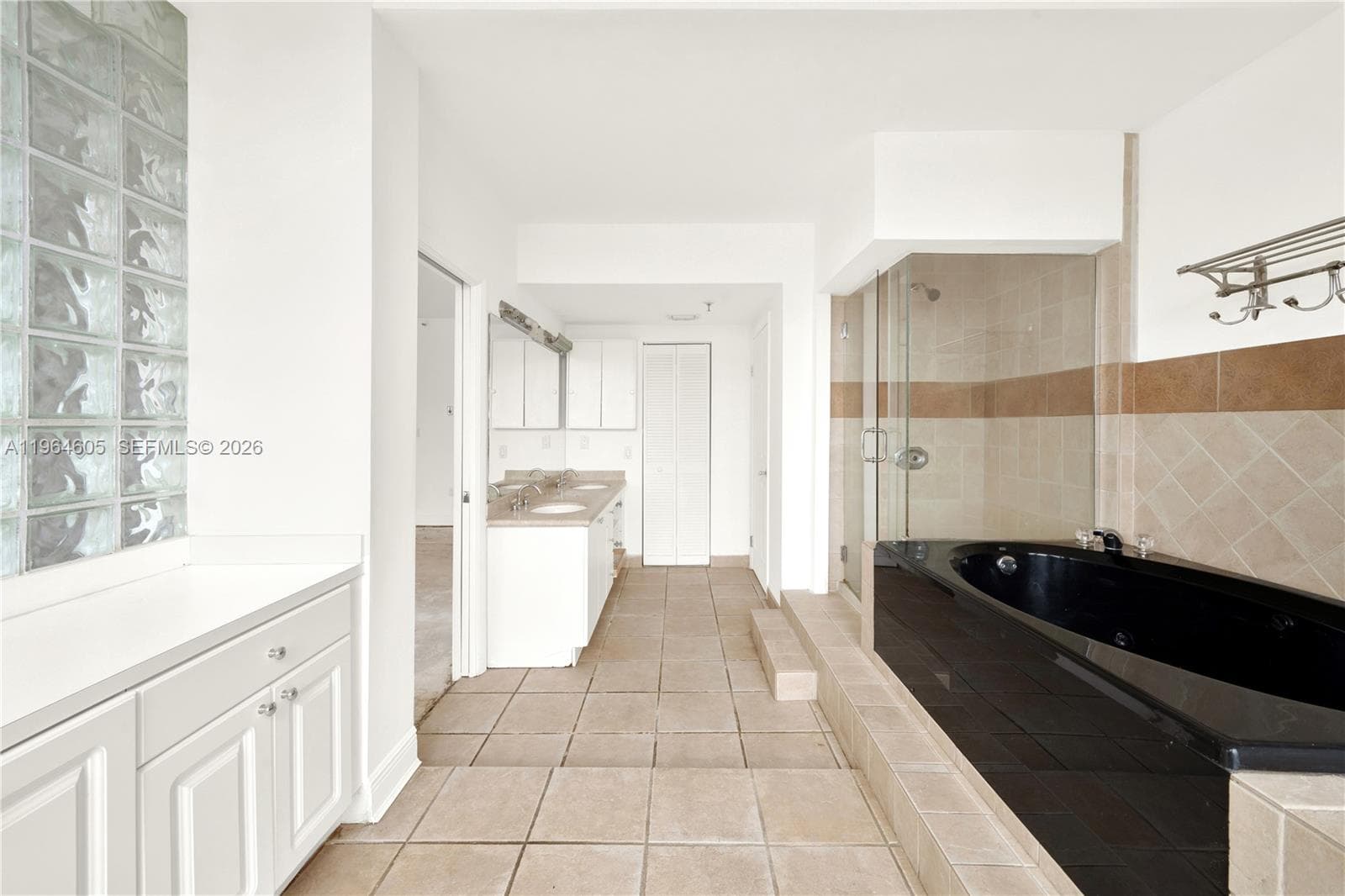 385 Poinciana Dr 1230 photo 20