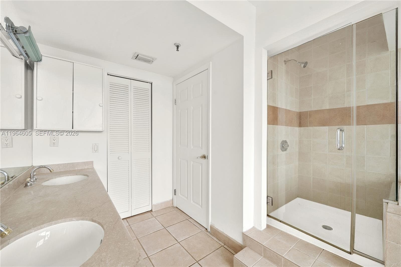 385 Poinciana Dr 1230 photo 19