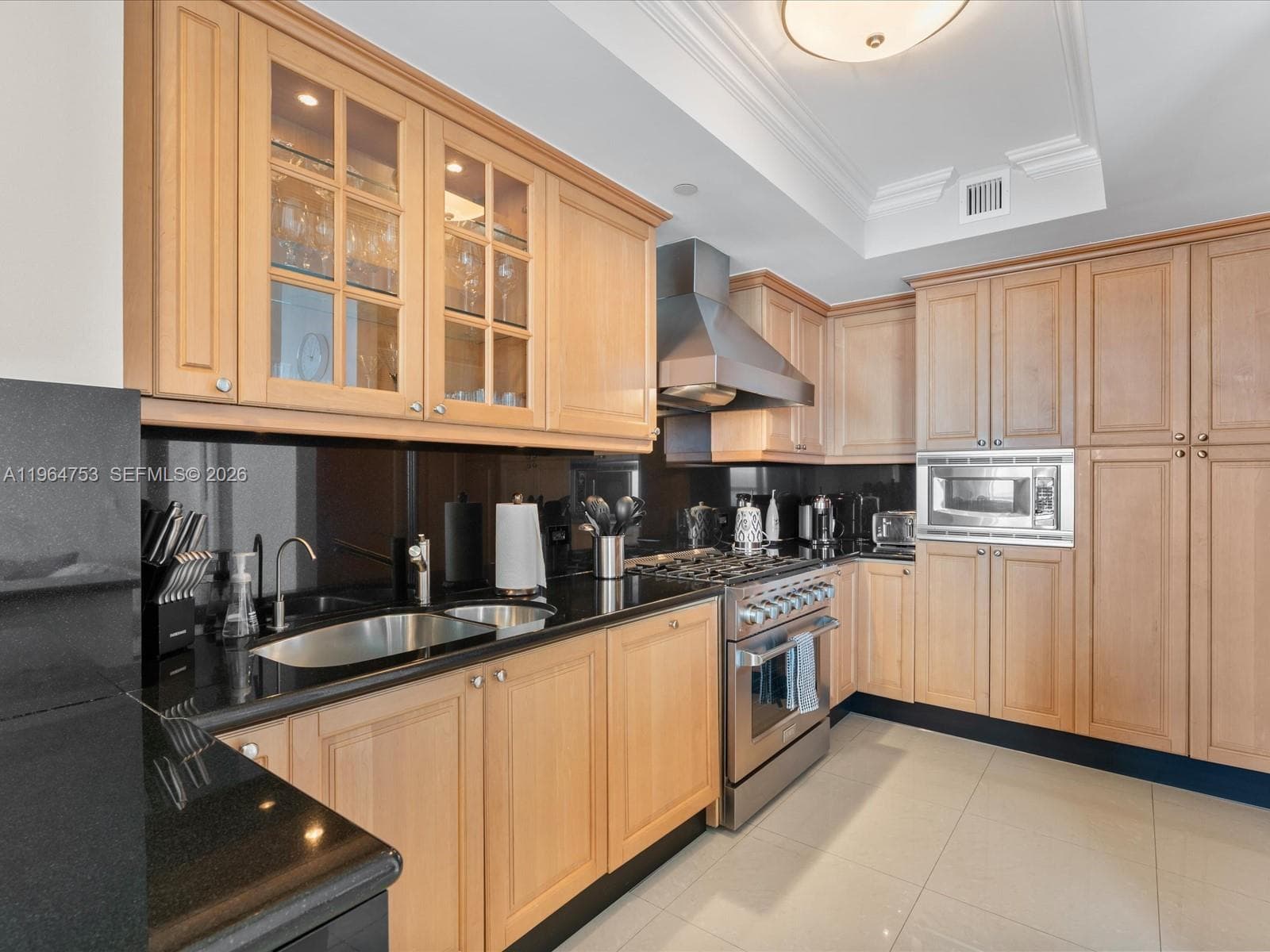 17875 Collins Ave 4405 photo 19
