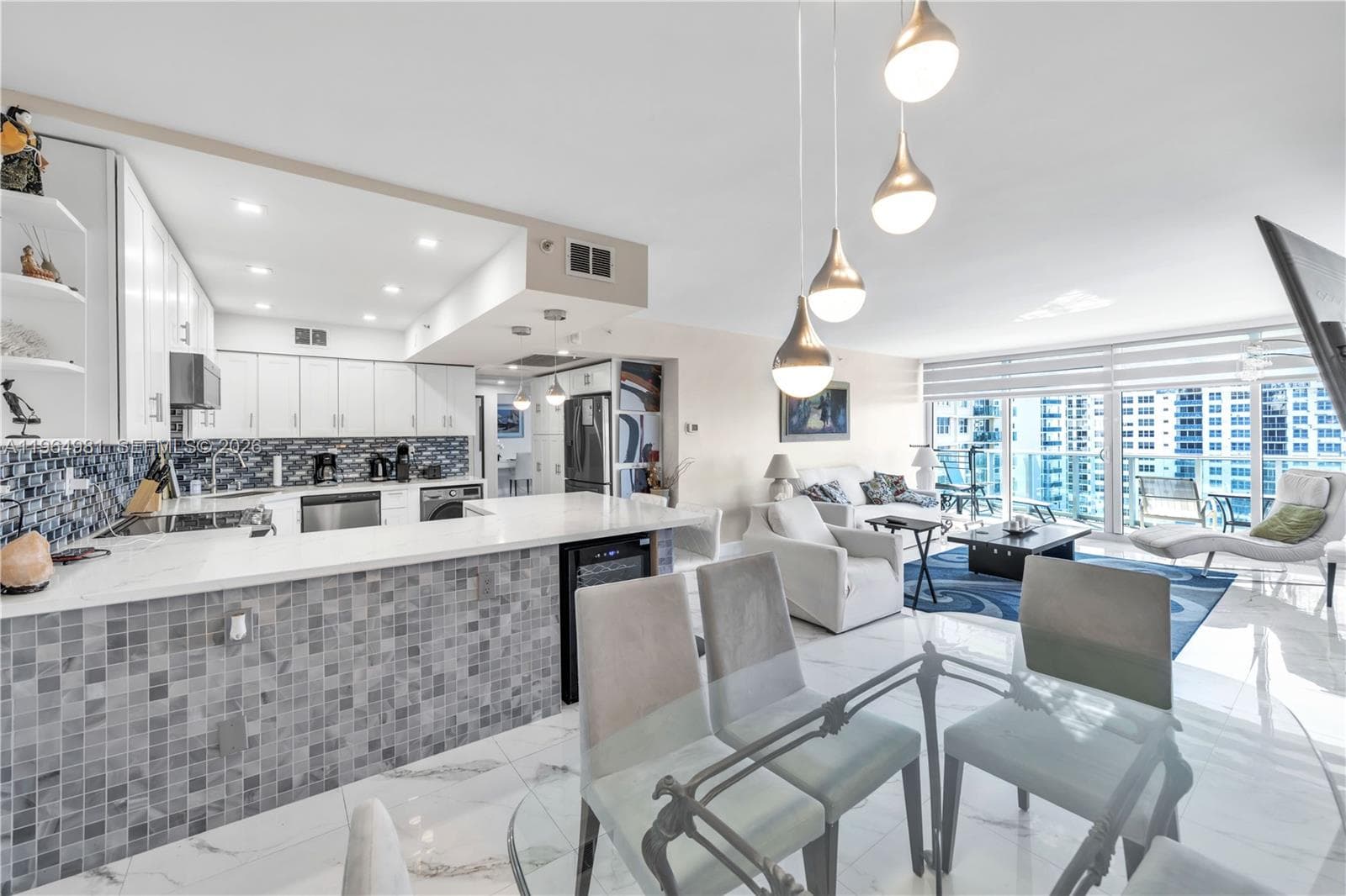 2501 Ocean Dr 1535(AvailableAug15) photo 8