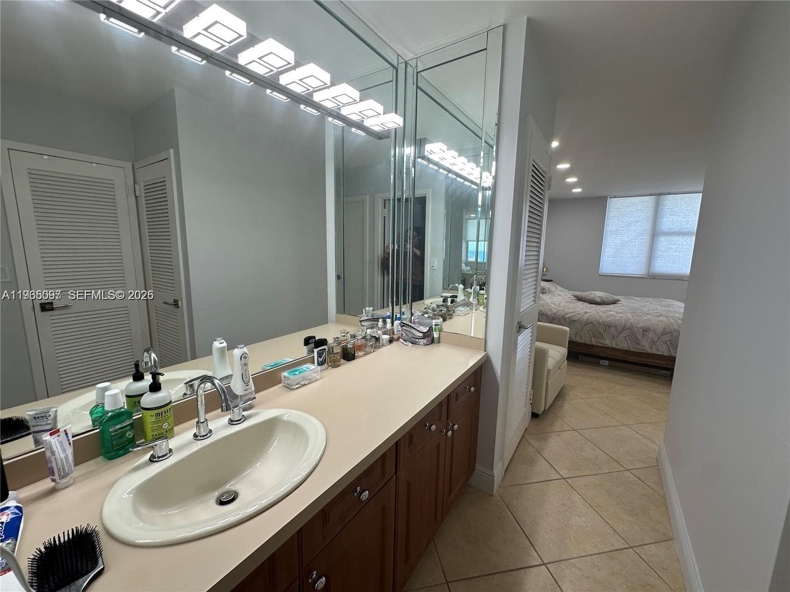 2030 S Ocean Dr 2217 photo 12